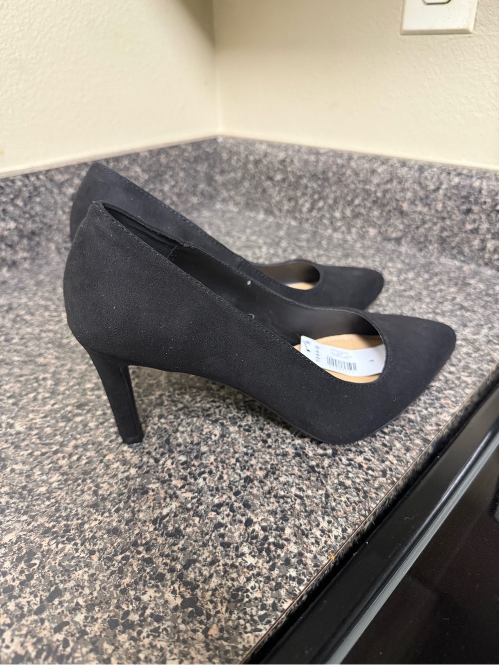 Torrid suede pumps NWT